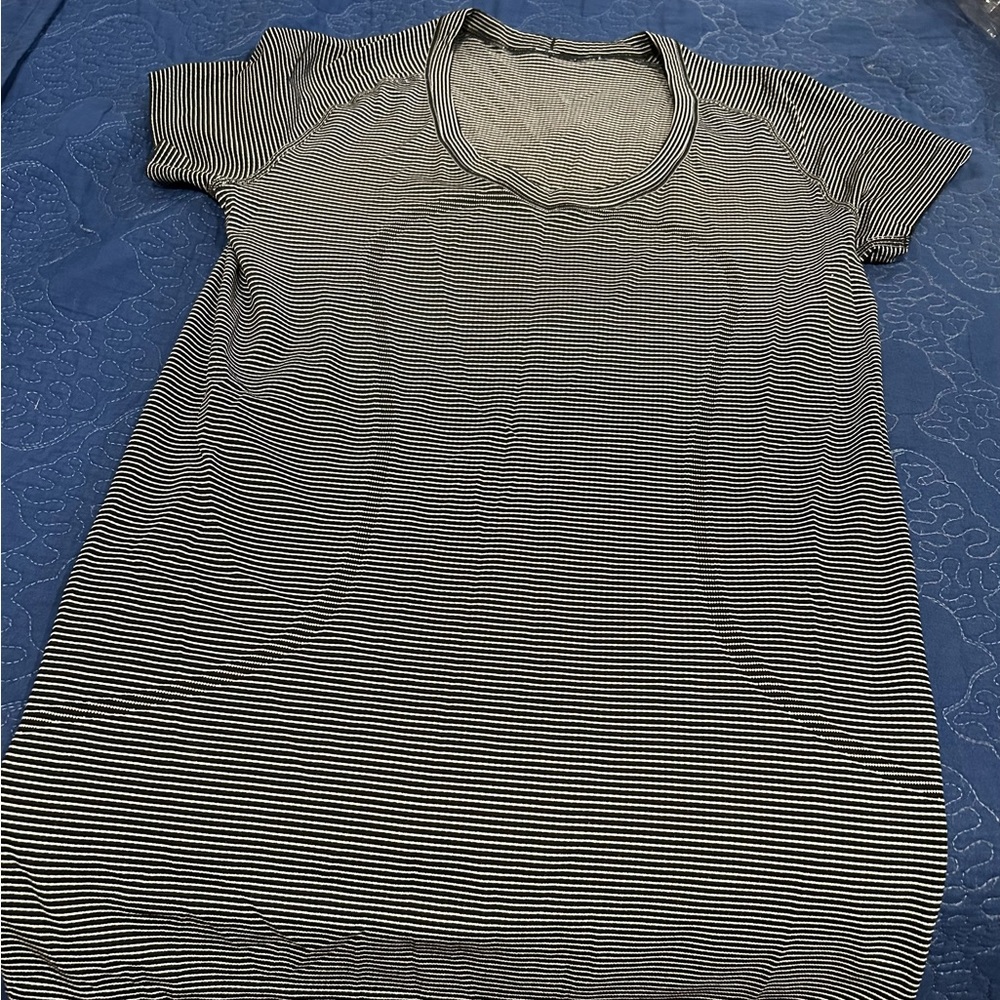 Euc Lululemon Swiftly Tech Tee - image 2